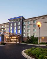 DoubleTree by Hilton Chicago Midway Apt