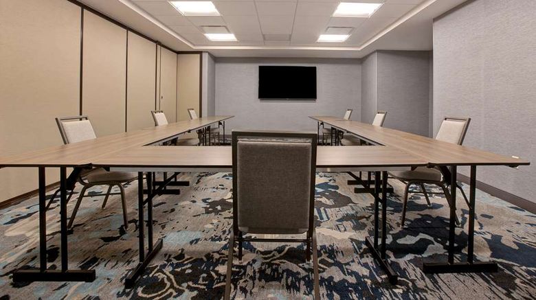 <b>Embassy Suites by Hilton Riverfront Meeting</b>. Images powered by <a href="https://iceportal.shijigroup.com/" title="IcePortal" target="_blank">IcePortal</a>.