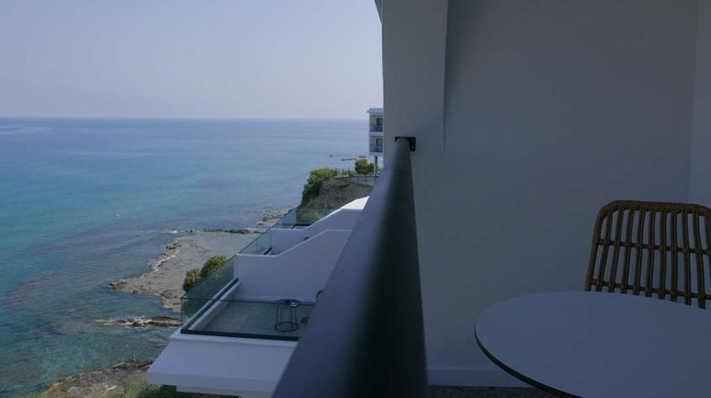 <b>EJ Pyrgos Bay Hotel Exterior</b>. Images powered by <a href="https://iceportal.shijigroup.com/" title="IcePortal" target="_blank">IcePortal</a>.