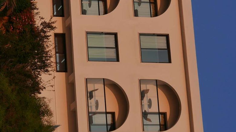 <b>EJ Pyrgos Bay Hotel Exterior</b>. Images powered by <a href="https://iceportal.shijigroup.com/" title="IcePortal" target="_blank">IcePortal</a>.