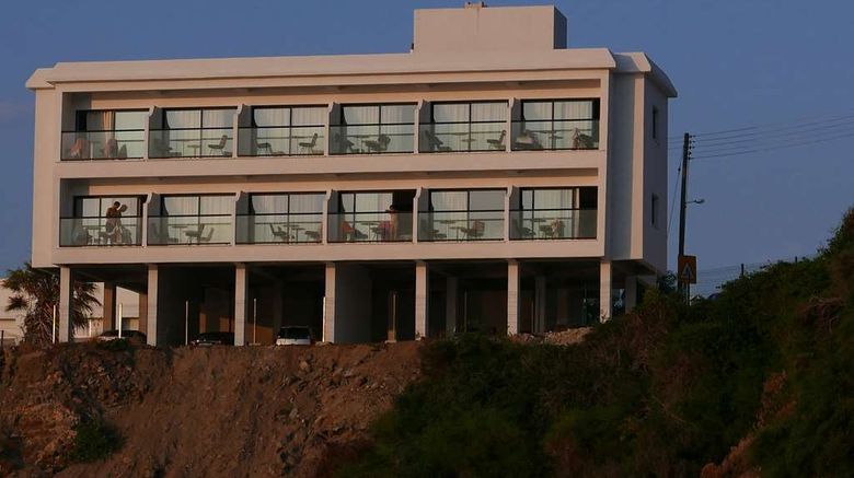 <b>EJ Pyrgos Bay Hotel Exterior</b>. Images powered by <a href="https://iceportal.shijigroup.com/" title="IcePortal" target="_blank">IcePortal</a>.