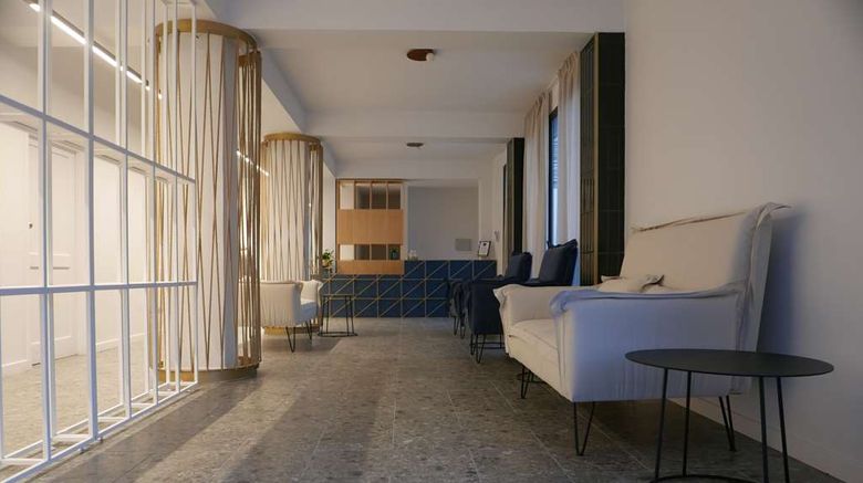<b>EJ Pyrgos Bay Hotel Lobby</b>. Images powered by <a href="https://iceportal.shijigroup.com/" title="IcePortal" target="_blank">IcePortal</a>.