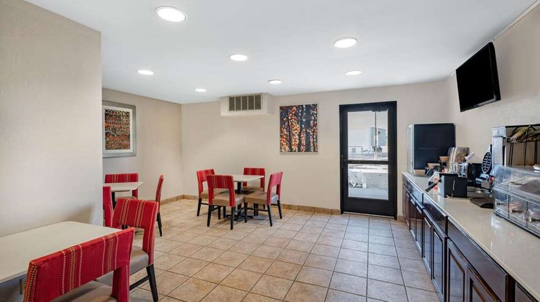 <b>Baymont by Wyndham Farmington Other</b>. Images powered by <a href="https://iceportal.shijigroup.com/" title="IcePortal" target="_blank">IcePortal</a>.