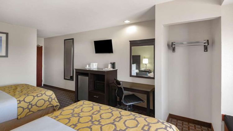 Baymont by Wyndham Farmington Room