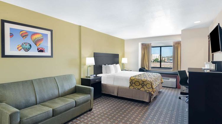 Baymont by Wyndham Farmington Suite