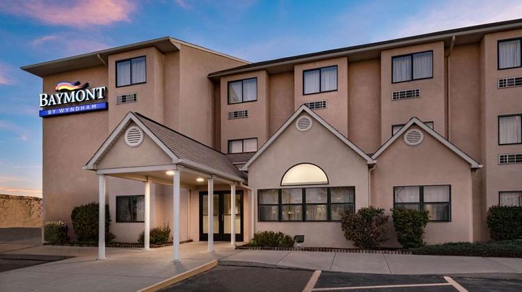 Baymont by Wyndham Farmington Exterior