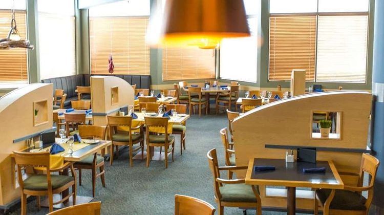 Royal Hotel West Edmonton Trademark Coll Restaurant