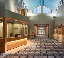 Royal Hotel West Edmonton Trademark Coll Lobby