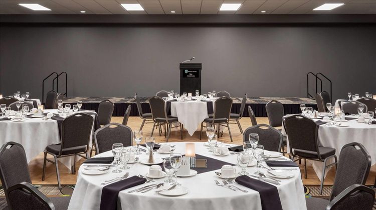 Royal Hotel West Edmonton Trademark Coll Ballroom