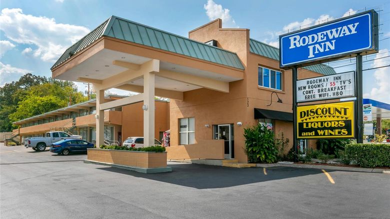 <b>Rodeway Inn Exterior</b>. Images powered by <a href="https://iceportal.shijigroup.com/" title="IcePortal" target="_blank">IcePortal</a>.