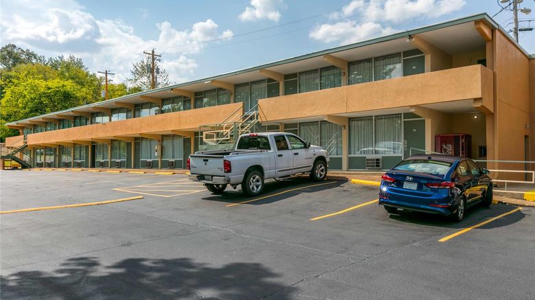 <b>Rodeway Inn Exterior</b>. Images powered by <a href="https://iceportal.shijigroup.com/" title="IcePortal" target="_blank">IcePortal</a>.