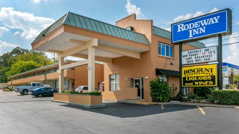 <b>Rodeway Inn Exterior</b>. Images powered by <a href="https://iceportal.shijigroup.com/" title="IcePortal" target="_blank">IcePortal</a>.