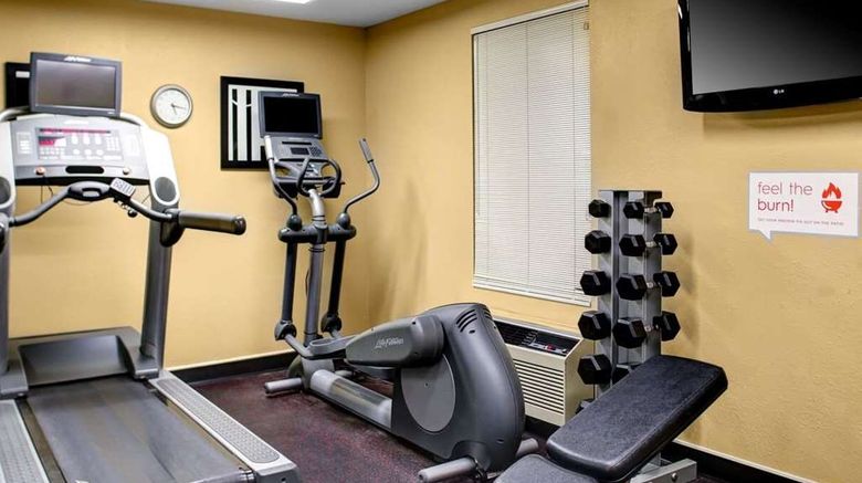 <b>Hawthorn Suites by Wyndham Cincinnati NE Health</b>. Images powered by <a href="https://iceportal.shijigroup.com/" title="IcePortal" target="_blank">IcePortal</a>.