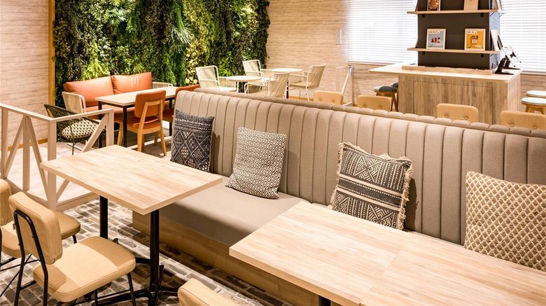 <b>Comfort Hotel Nagoya Shinkansenguchi Restaurant</b>. Images powered by <a href="https://iceportal.shijigroup.com/" title="IcePortal" target="_blank">IcePortal</a>.