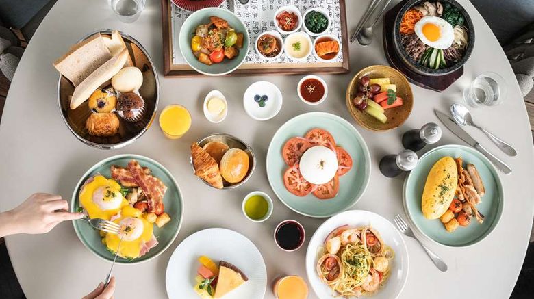 <b>ANdAZ Seoul Gangnam Restaurant</b>. Images powered by <a href="https://iceportal.shijigroup.com/" title="IcePortal" target="_blank">IcePortal</a>.