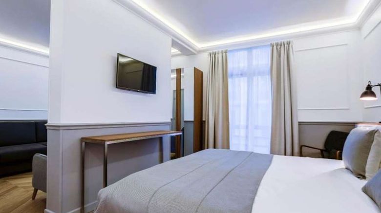 <b>Hotel Petit Lafayette Suite</b>. Images powered by <a href="https://iceportal.shijigroup.com/" title="IcePortal" target="_blank">IcePortal</a>.