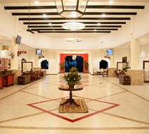 PrideInn Paradise Beach Hotel Lobby