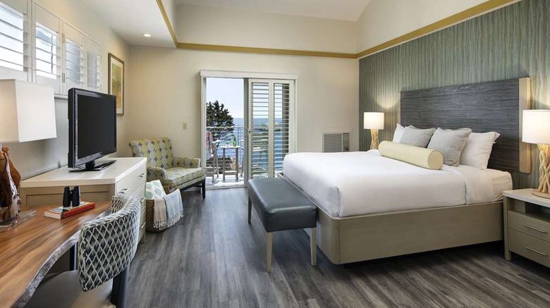 <b>Inn at the Cove Room</b>. Images powered by <a href="https://iceportal.shijigroup.com/" title="IcePortal" target="_blank">IcePortal</a>.