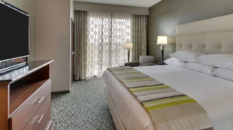 <b>Drury Inn & Suites Cleveland Beachwood Room</b>. Images powered by <a href="https://iceportal.shijigroup.com/" title="IcePortal" target="_blank">IcePortal</a>.