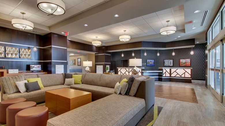 <b>Drury Inn & Suites Cleveland Beachwood Lobby</b>. Images powered by <a href="https://iceportal.shijigroup.com/" title="IcePortal" target="_blank">IcePortal</a>.