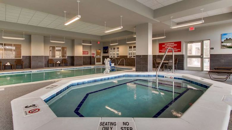 <b>Drury Inn & Suites Cleveland Beachwood Pool</b>. Images powered by <a href="https://iceportal.shijigroup.com/" title="IcePortal" target="_blank">IcePortal</a>.