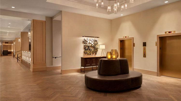 The Harpeth Downtown, Curio Collection Lobby