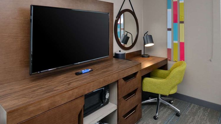 Hampton Inn & Suites Adrian Room
