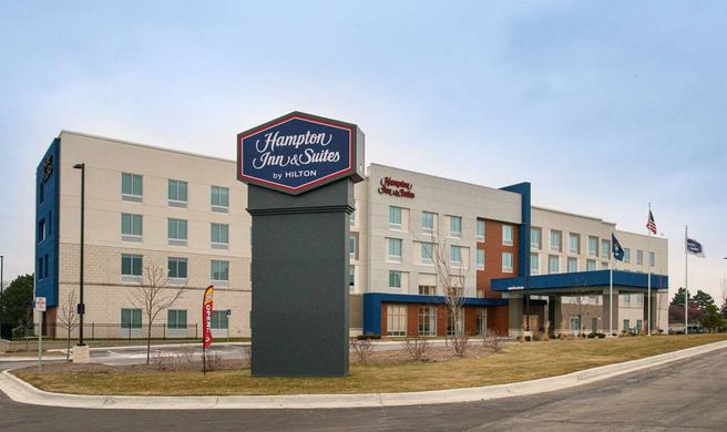 Hampton Inn & Suites Adrian Exterior