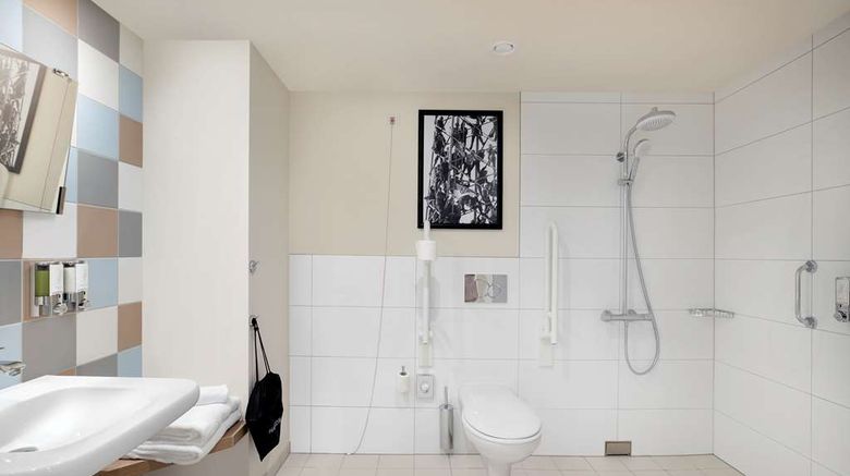 <b>Hampton by Hilton Kaiserslautern Room</b>. Images powered by <a href="https://iceportal.shijigroup.com/" title="IcePortal" target="_blank">IcePortal</a>.
