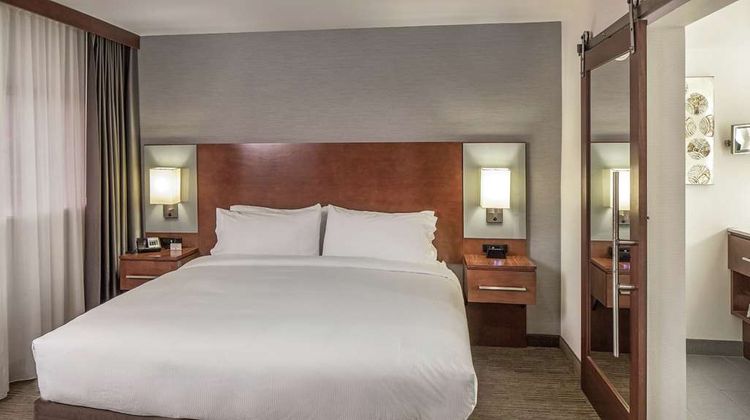DoubleTree by Hilton Omaha Southwest Room