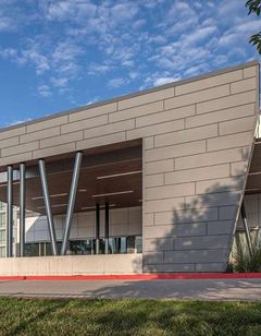 DoubleTree by Hilton Omaha Southwest