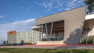 DoubleTree by Hilton Omaha Southwest