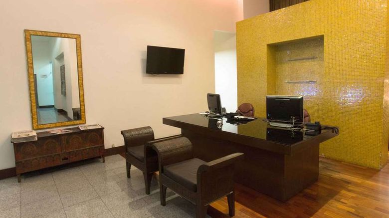 <b>HauSuites Santa Fe Lobby</b>. Images powered by <a href="https://iceportal.shijigroup.com/" title="IcePortal" target="_blank">IcePortal</a>.