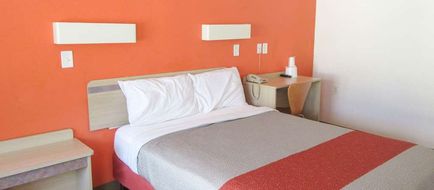 Rodeway Inn Room