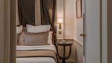 <b>Hotel Napoleon Room</b>. Images powered by <a href="https://iceportal.shijigroup.com/" title="IcePortal" target="_blank">IcePortal</a>.