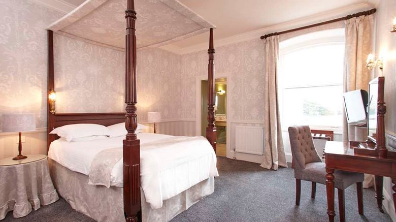 <b>Duke of Cornwall Hotel Room</b>. Images powered by <a href="https://iceportal.shijigroup.com/" title="IcePortal" target="_blank">IcePortal</a>.
