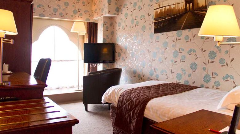 <b>Duke of Cornwall Hotel Room</b>. Images powered by <a href="https://iceportal.shijigroup.com/" title="IcePortal" target="_blank">IcePortal</a>.