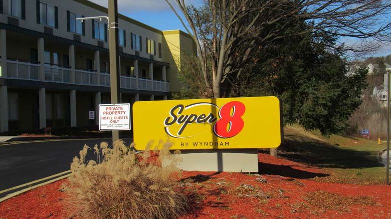 Super 8 by Wyndham New Cumberland Exterior. Images powered by <a href="https://iceportal.shijigroup.com" target="_blank" rel="noopener">Ice Portal</a>.