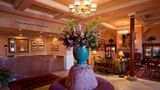 <b>Napa River Inn Lobby</b>. Images powered by <a href="https://iceportal.shijigroup.com/" title="IcePortal" target="_blank">IcePortal</a>.