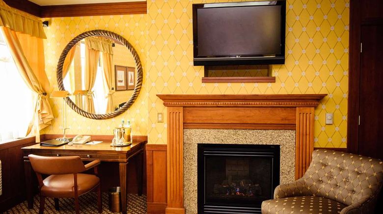 <b>Napa River Inn Room</b>. Images powered by <a href="https://iceportal.shijigroup.com/" title="IcePortal" target="_blank">IcePortal</a>.