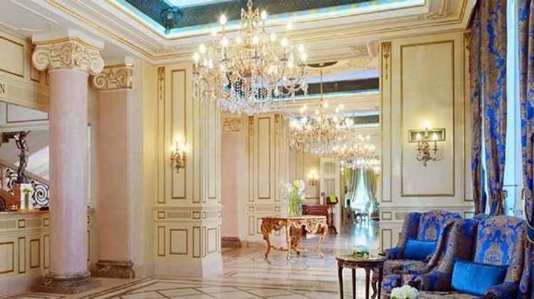 Hotel Bristol Lobby