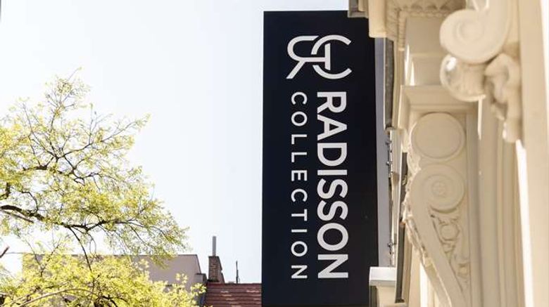 <b>Radisson Collection Hotel, Basilica Exterior</b>. Images powered by <a href="https://iceportal.shijigroup.com/" title="IcePortal" target="_blank">IcePortal</a>.