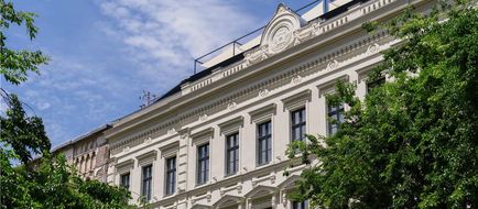 Radisson Collection Hotel, Basilica Exterior