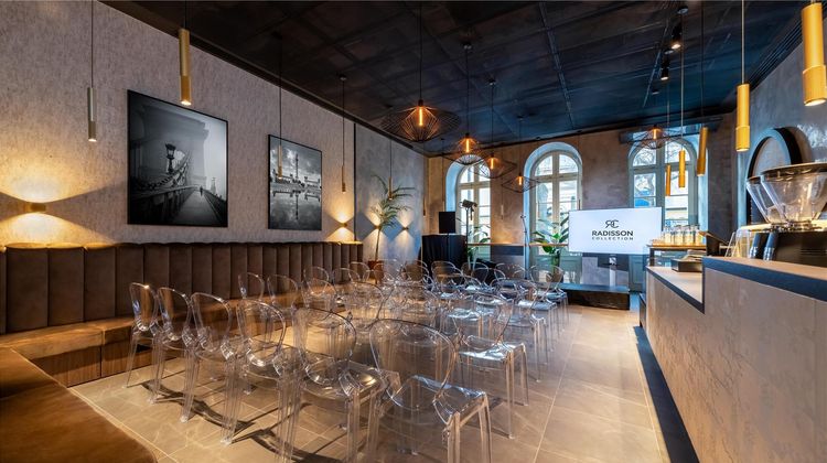 Radisson Collection Hotel, Basilica Meeting