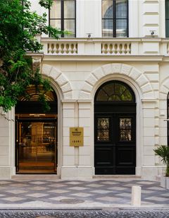 Radisson Collection Hotel, Basilica