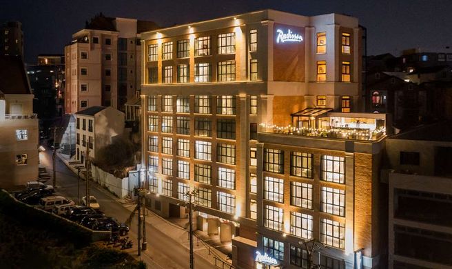 Radisson Serviced Apartments City Center Exterior