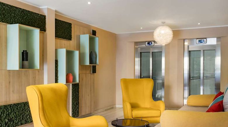 <b>Radisson Serviced Apartments City Center Lobby</b>. Images powered by <a href="https://iceportal.shijigroup.com/" title="IcePortal" target="_blank">IcePortal</a>.
