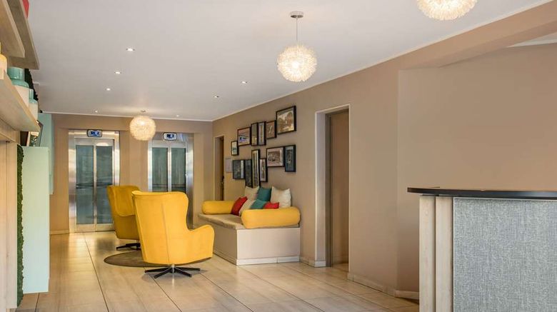 <b>Radisson Serviced Apartments City Center Lobby</b>. Images powered by <a href="https://iceportal.shijigroup.com/" title="IcePortal" target="_blank">IcePortal</a>.