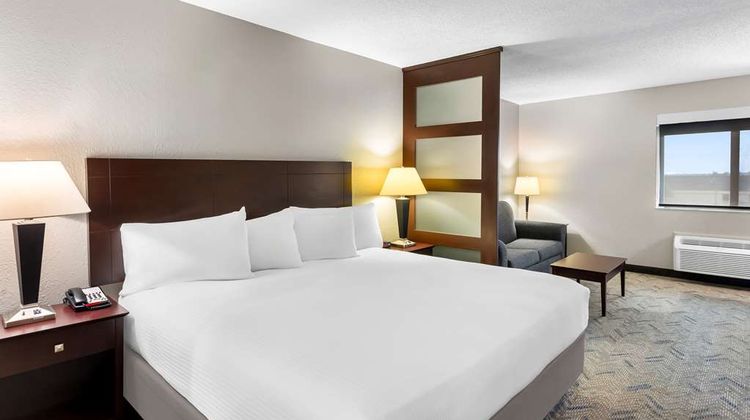 Best Western Oswego Hotel Suite