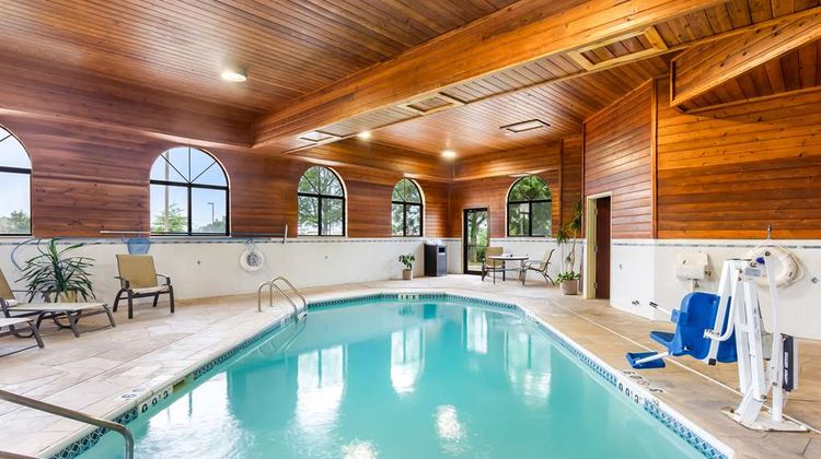 Best Western Oswego Hotel Pool